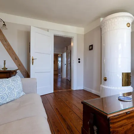 Hiddensee Apartment *